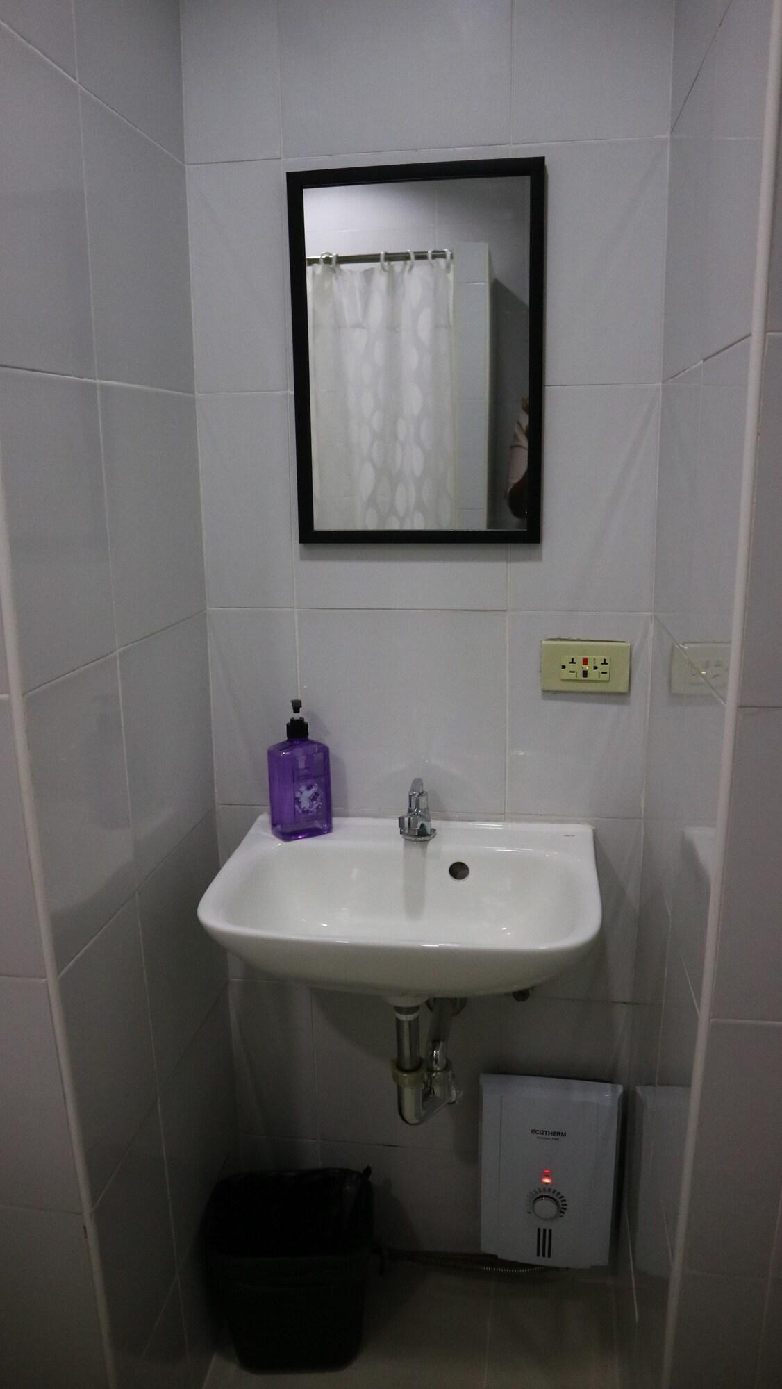 Doniti Suites And Events Place Mandaluyong ภายนอก รูปภาพ