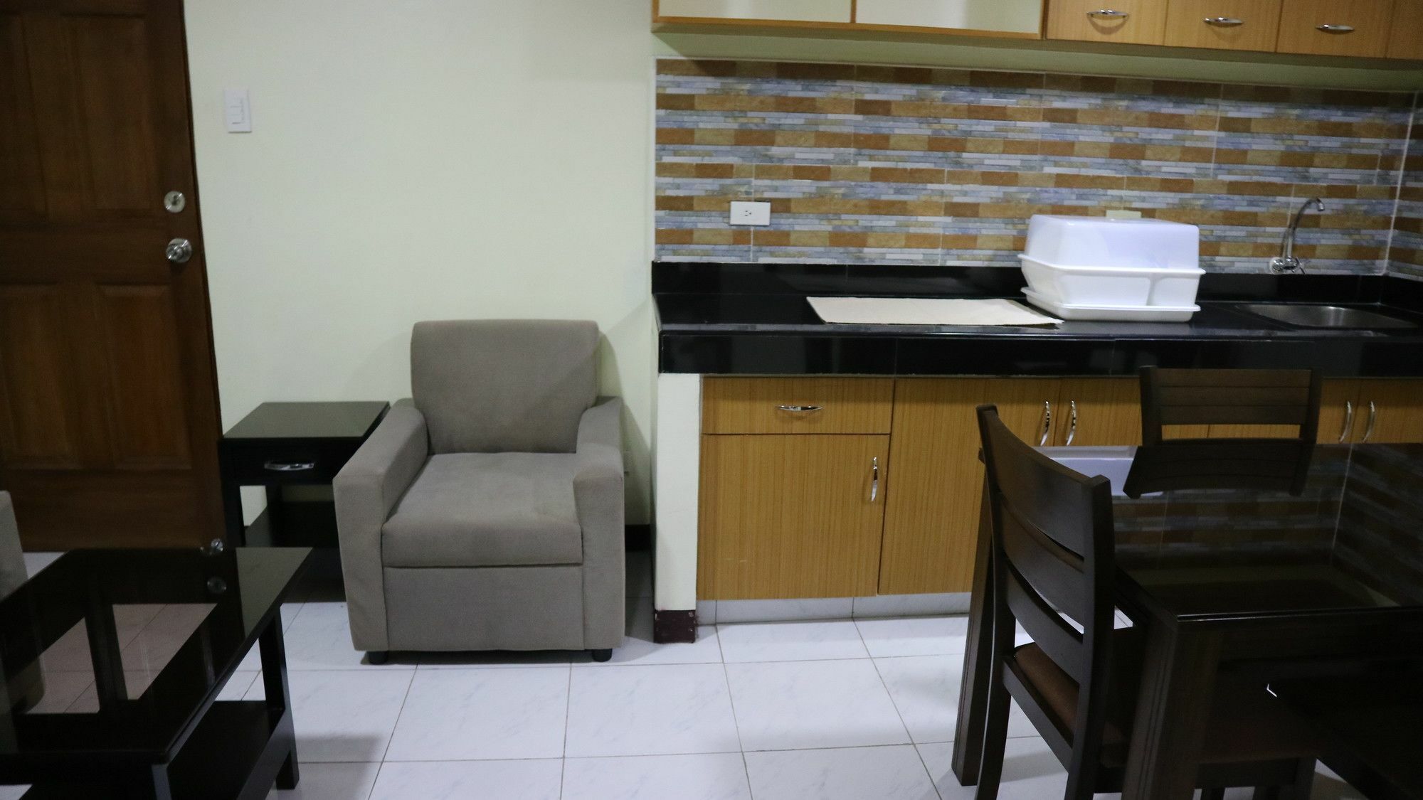 Doniti Suites And Events Place Mandaluyong ภายนอก รูปภาพ